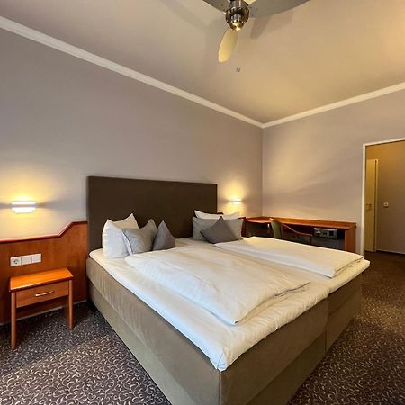 Hotel Victoria باد كروزناش المظهر الخارجي الصورة